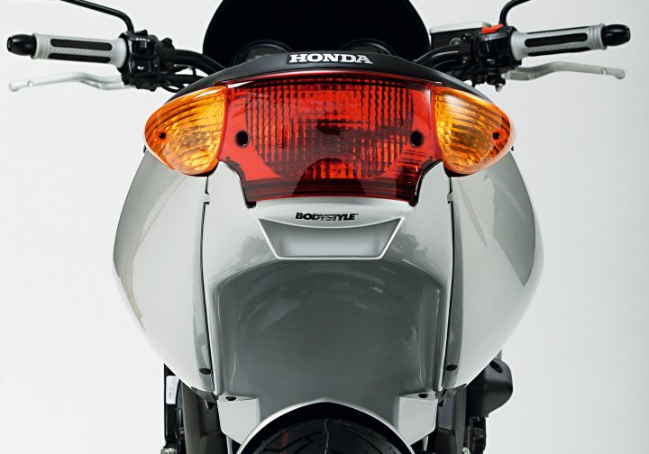 BODYSTYLE Tail Skirt für SV 650 N AV für SV 650 N AV